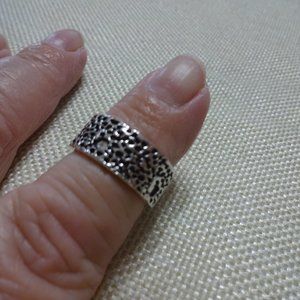 Unique "TEXTURED" Sterling Handmade Band Size 7.5 #667B